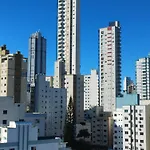 Kitnet Mobiliada Centro Balneario Camboriu