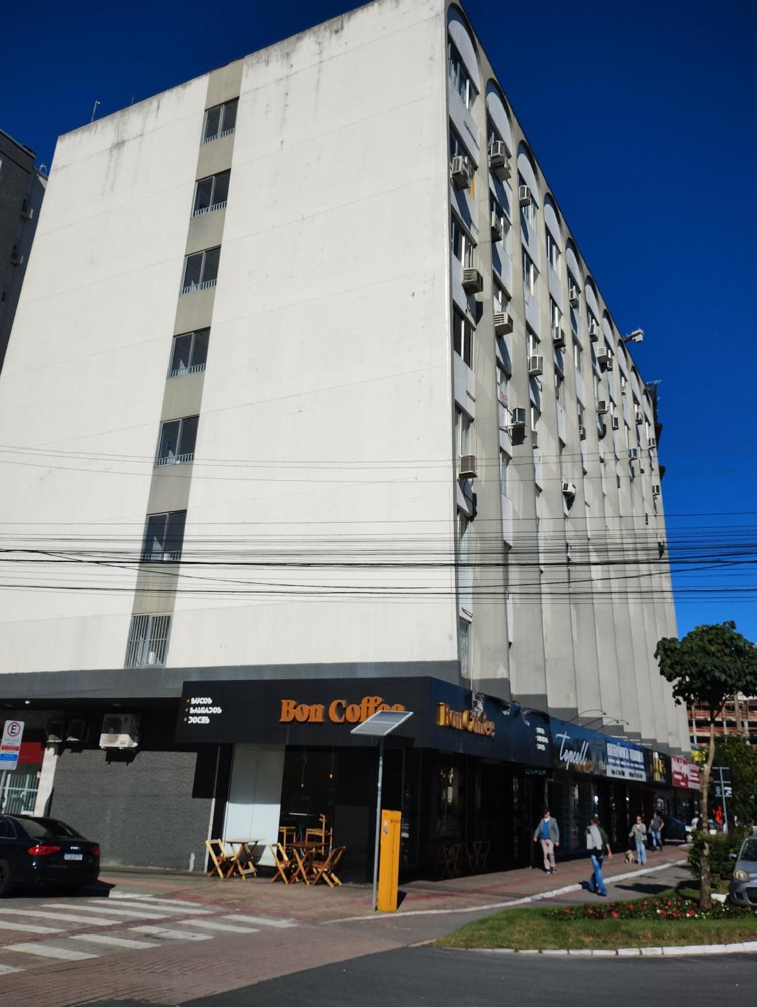 Apartamento Kitnet Mobiliada Centro *